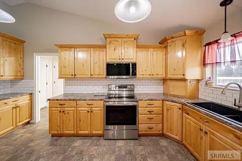 Kitchen - 4 N 3700 E, Rigby, ID 83442 photo 6 of 8