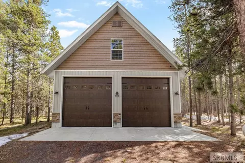 3802 Mortensen Ln, Island Park, ID 83429