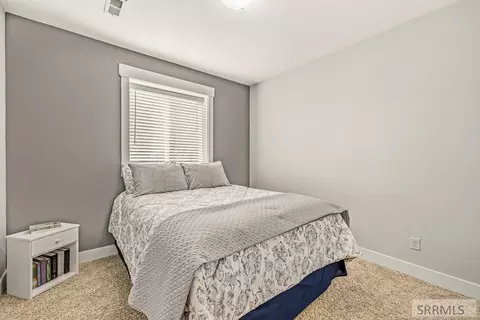 Bedroom - 3979 Hangmans Loop, Menan, ID 83434 photo 7 of 8