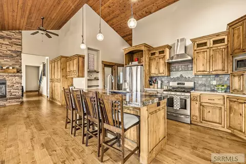 Kitchen - 3979 Hangmans Loop, Menan, ID 83434 photo 2 of 8