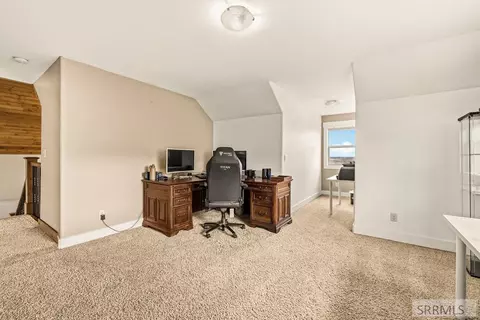Entry Way - 3979 Hangmans Loop, Menan, ID 83434 photo 7 of 9