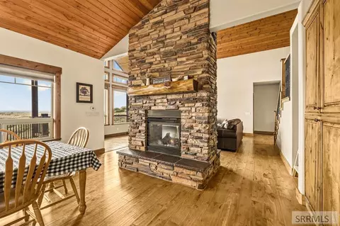 Dining - 3979 Hangmans Loop, Menan, ID 83434 photo 1 of 3