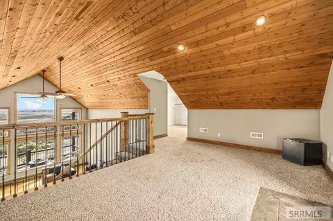 Entry Way - 3979 Hangmans Loop, Menan, ID 83434 photo 5 of 9