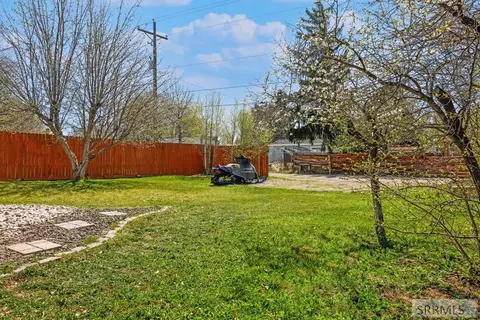 Exterior - 375 W 1 S, Rigby, ID 83442 photo 8 of 10