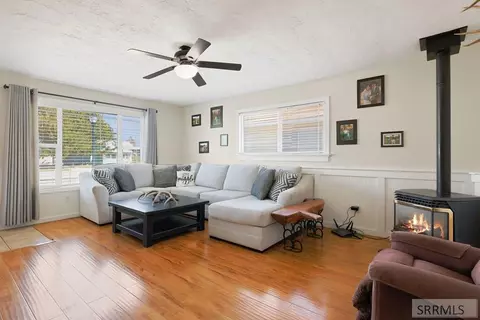 Living - 375 W 1 S, Rigby, ID 83442 photo 2 of 4