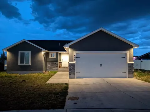 Exterior - 605 Boulder St, Rigby, ID 83442 photo 7 of 7
