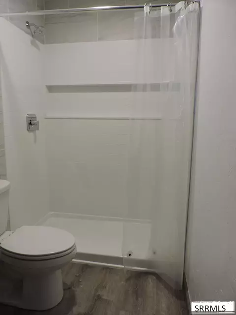 Bath - 605 Boulder St, Rigby, ID 83442 photo 7 of 7