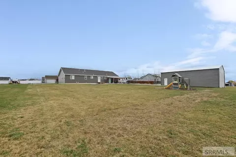 Exterior - 179 N 4032 E, Rigby, ID 83442 photo 4 of 5