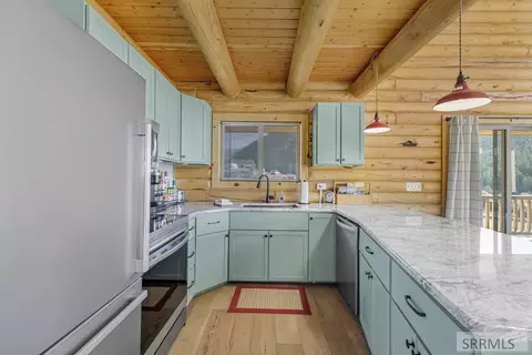 Kitchen - 32 Valley View Cir, Irwin, ID 83428 photo 2 of 2