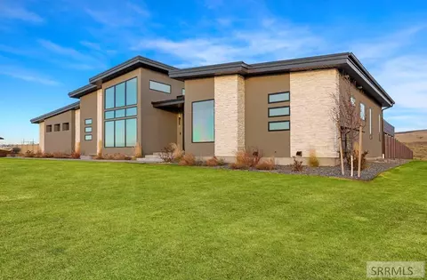 7699 S Packbridge Ln, Idaho Falls, ID 83406