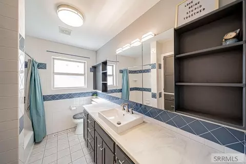 Bath - 467 N 3 W, Rigby, ID 83442 photo 1 of 9