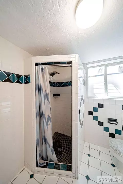 Bath - 467 N 3 W, Rigby, ID 83442 photo 5 of 9