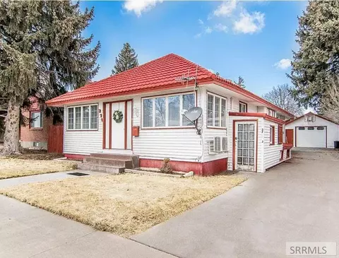 371 3rd St, Idaho Falls, ID 83401