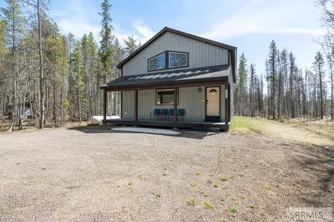 4062 Steelhead Dr, Island Park, ID 83429