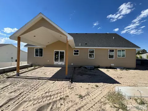Exterior - 6540 Crown Cres, Ammon, ID 83406 photo 6 of 15