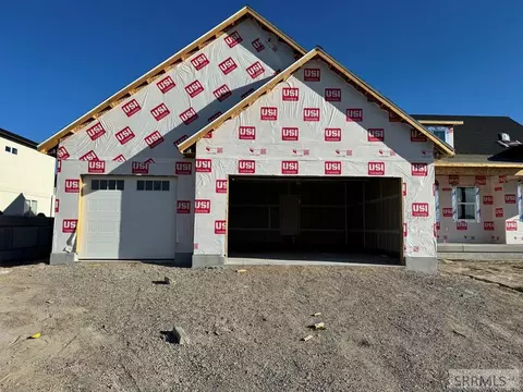 Exterior - 6540 Crown Cres, Ammon, ID 83406 photo 10 of 11