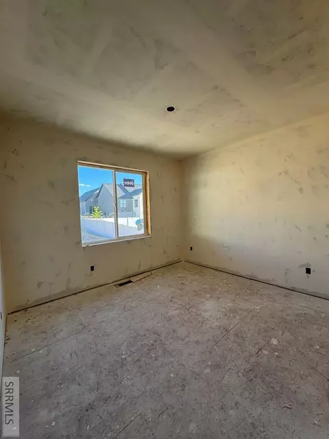 Bedroom - 6540 Crown Cres, Ammon, ID 83406 photo 8 of 9