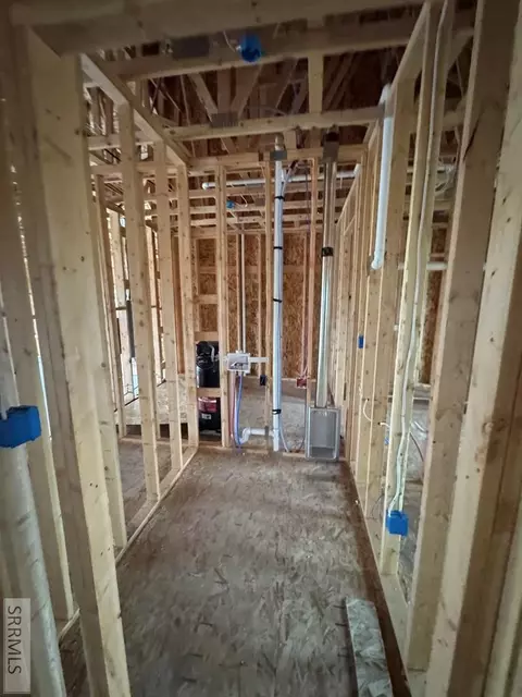 Entry Way - 6540 Crown Cres, Ammon, ID 83406 photo 2 of 2