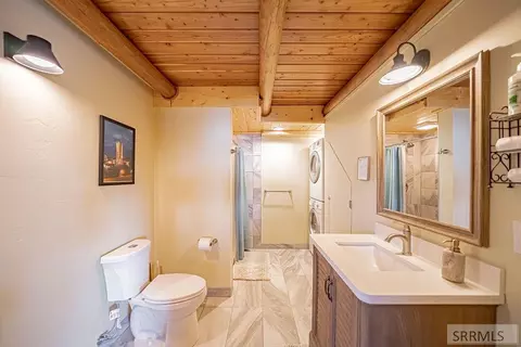 Bath - 607 Shady Ln, Irwin, ID 83428 photo 2 of 3