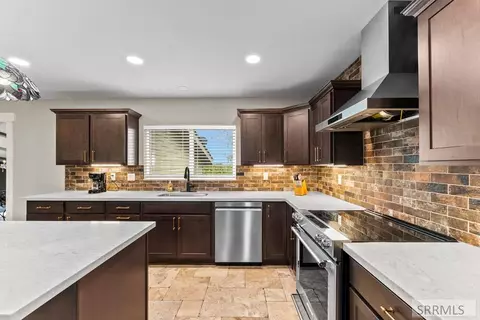 Kitchen - 4572 E 75 N, Rigby, ID 83442 photo 6 of 7