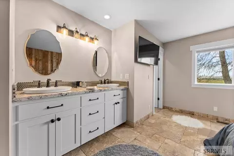 Bath - 4572 E 75 N, Rigby, ID 83442 photo 1 of 6
