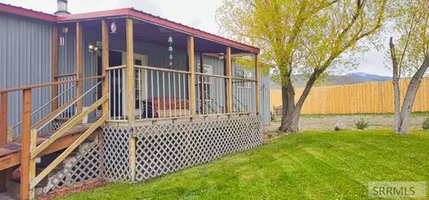Exterior - 1601 Valley Ave, Challis, ID 83226 photo 3 of 13