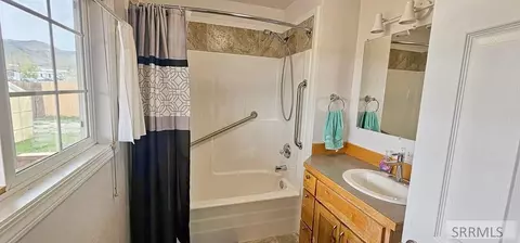 Bath - 1601 Valley Ave, Challis, ID 83226 photo 2 of 2
