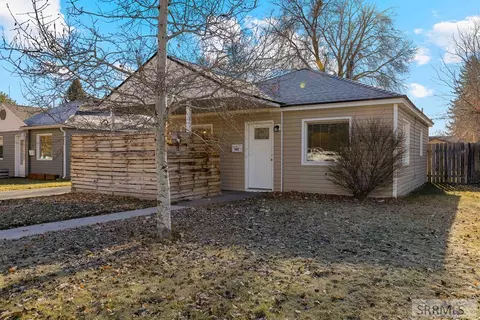 942 10th St, Idaho Falls, ID 83404