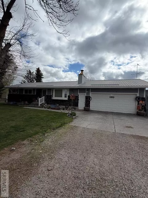 8224 N 5th W, Idaho Falls, ID 83401