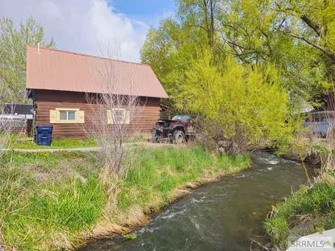110 Gwartney Ave, Salmon, ID 83467