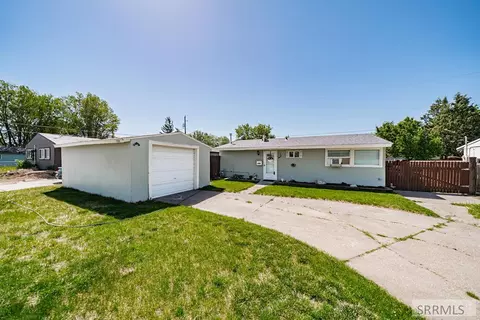 1088 Irving St, Idaho Falls, ID 83401