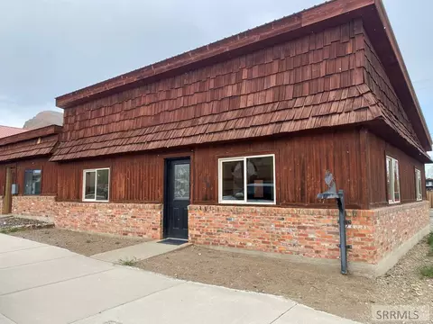 730 Main Ave, Challis, ID 83226