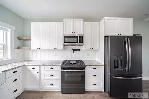 Kitchen - 3710 E 337 N, Rigby, ID 83442 photo 4 of 9