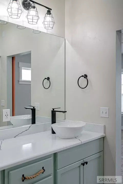 Bath - 3710 E 337 N, Rigby, ID 83442 photo 6 of 13