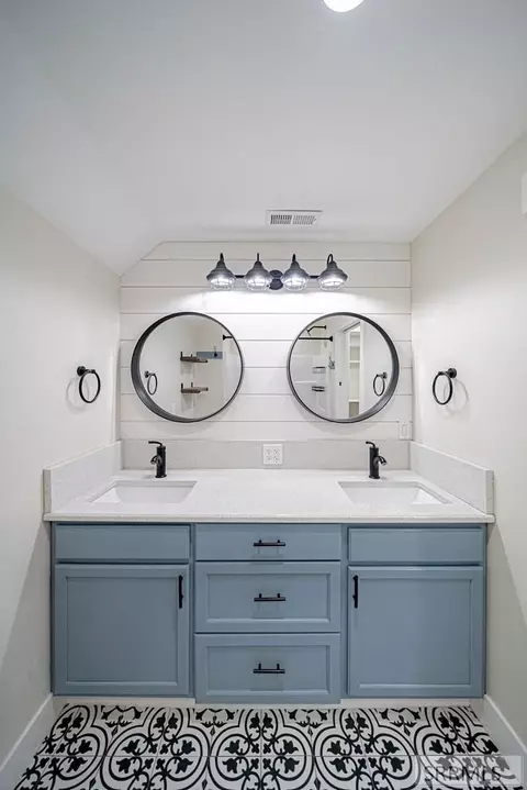 Bath - 3710 E 337 N, Rigby, ID 83442 photo 12 of 13