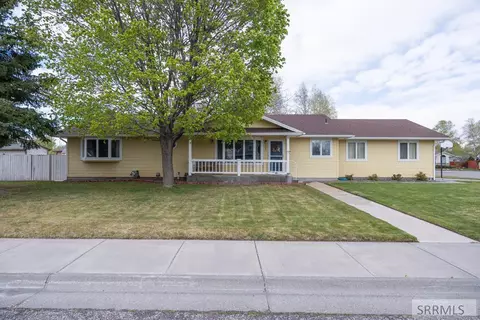 2945 Chaparral Dr, Idaho Falls, ID 83404