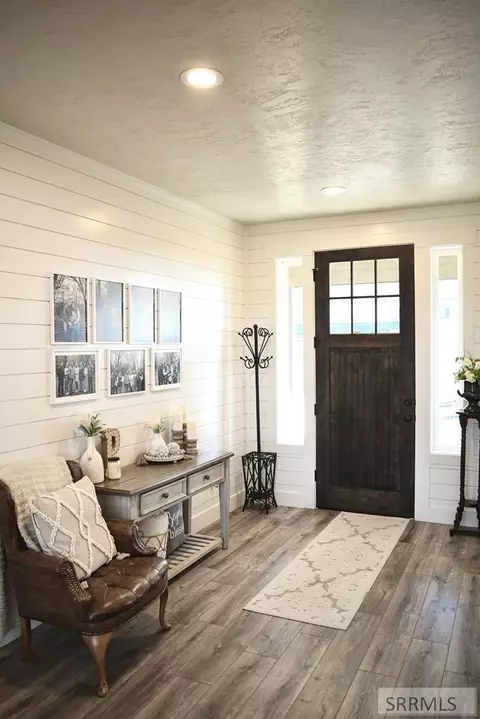 Entry Way - 3820 Hirschi Loop Rd, Rexburg, ID 83440 photo 1 of 8