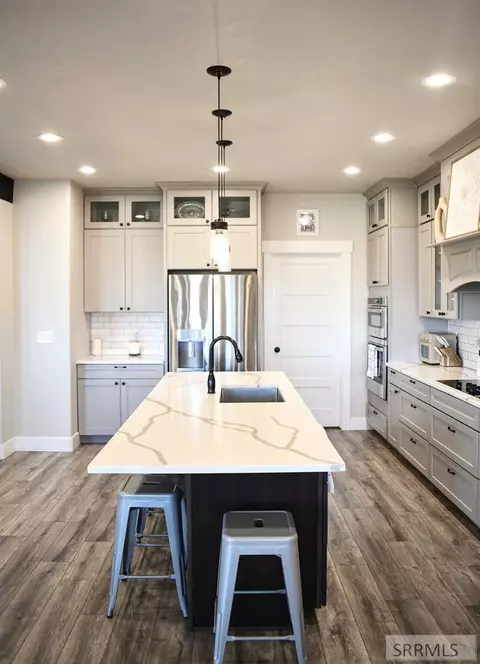 Kitchen - 3820 Hirschi Loop Rd, Rexburg, ID 83440 photo 2 of 2
