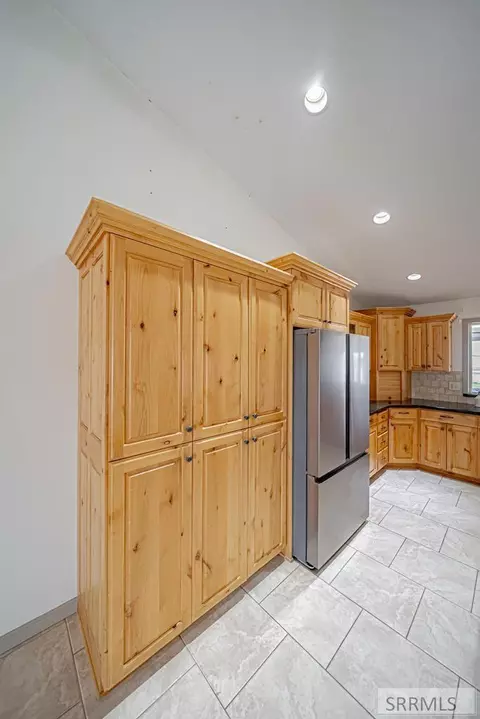 Kitchen - 3807 E 137 N, Rigby, ID 83442 photo 10 of 10