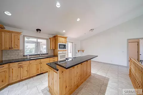 Kitchen - 3807 E 137 N, Rigby, ID 83442 photo 3 of 10