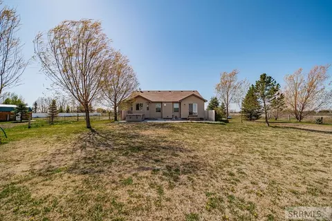 Exterior - 3449 E 225 N, Rigby, ID 83442 photo 2 of 5