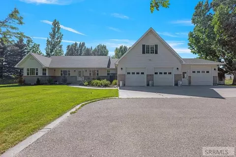 Exterior - 3863 E 300 N, Rigby, ID 83442 photo 11 of 11