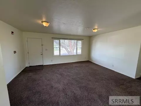 Living - 1322 Willard Ave, Pocatello, ID 83201 photo 1 of 2