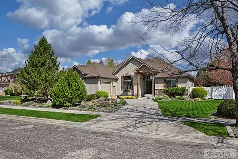 214 Whisper Cove Pl, Idaho Falls, ID 83404