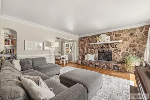 Living - 149 E Main St, Saint Anthony, ID 83445 photo 1 of 2