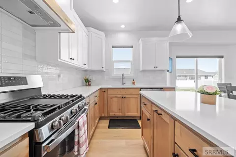 Kitchen - 3877 E Pepperwood Ln, Rigby, ID 83442 photo 3 of 4