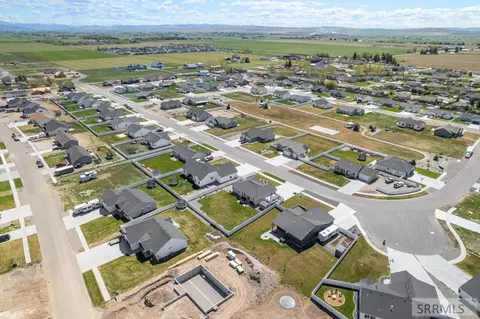 View/Area - 3877 E Pepperwood Ln, Rigby, ID 83442 photo 6 of 8