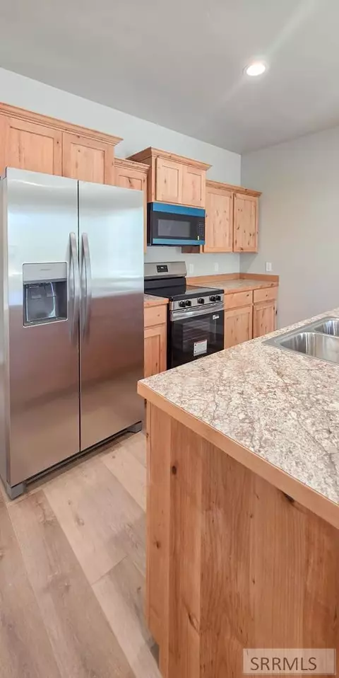 Kitchen - 359 Challis Ave, Arco, ID 83213 photo 4 of 5