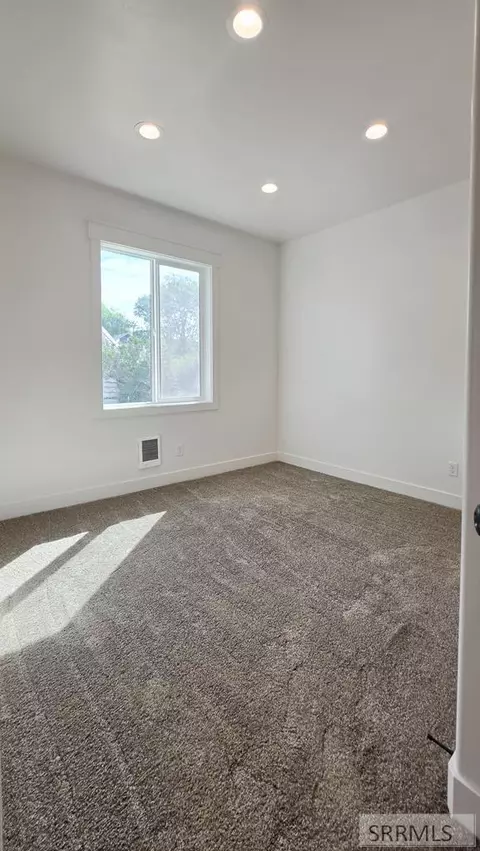 Bedroom - 359 Challis Ave, Arco, ID 83213 photo 6 of 10