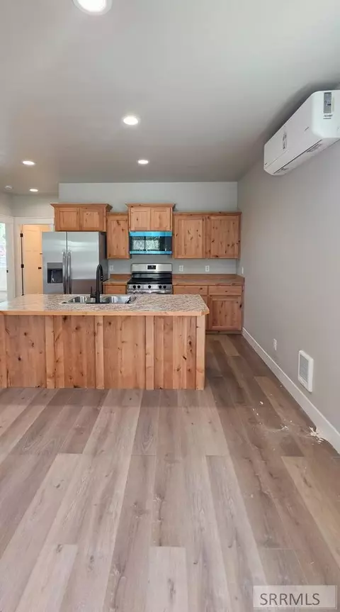 Kitchen - 359 Challis Ave, Arco, ID 83213 photo 5 of 5